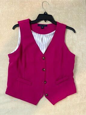 Tullea Bright Fuchsia Tailored Vest